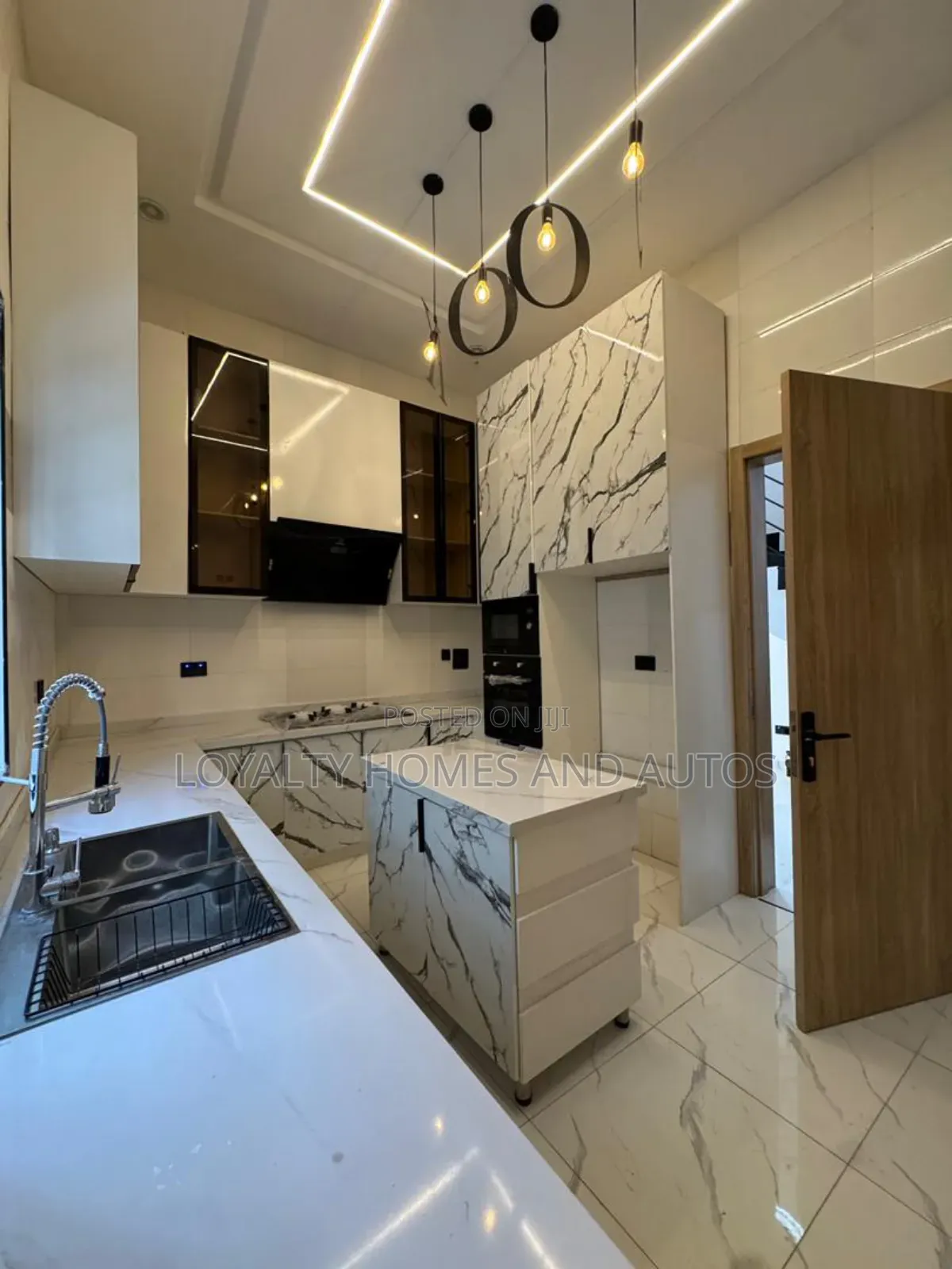4bdrm Duplex in Sangotedo for sale in Sangotedo