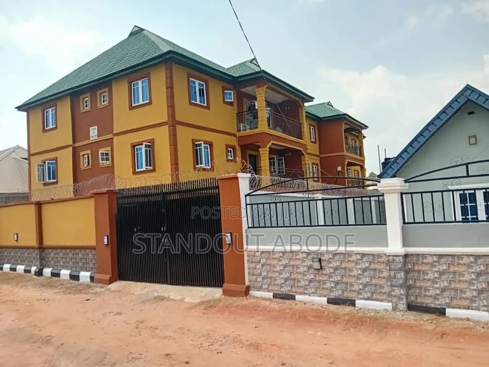 3bdrm Block of Flats in Ayodeji Otegbola, Ifo for sale in Ifo