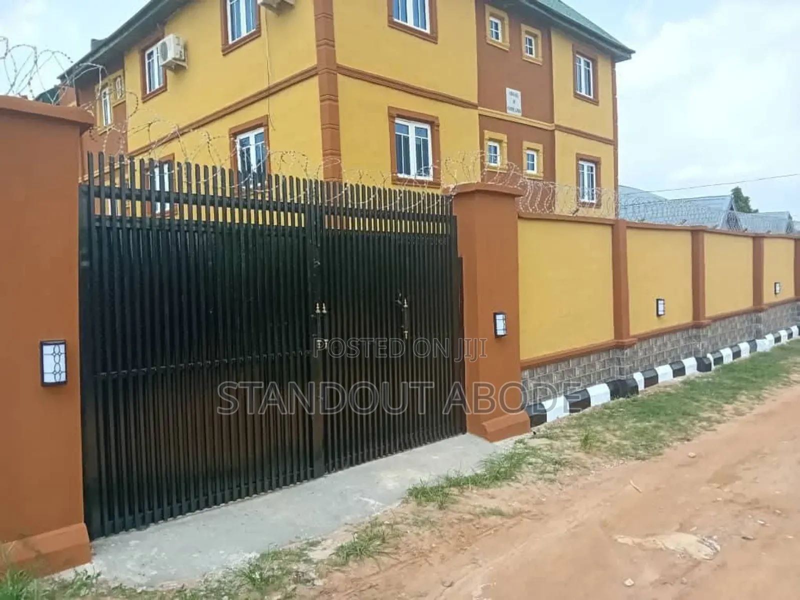 3bdrm Block of Flats in Ayodeji Otegbola, Ifo for sale in Ifo