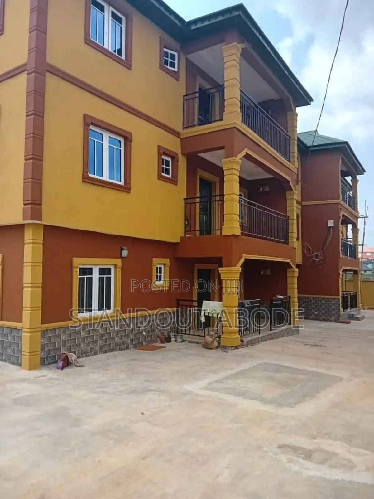 3bdrm Block of Flats in Ayodeji Otegbola, Ifo for sale in Ifo