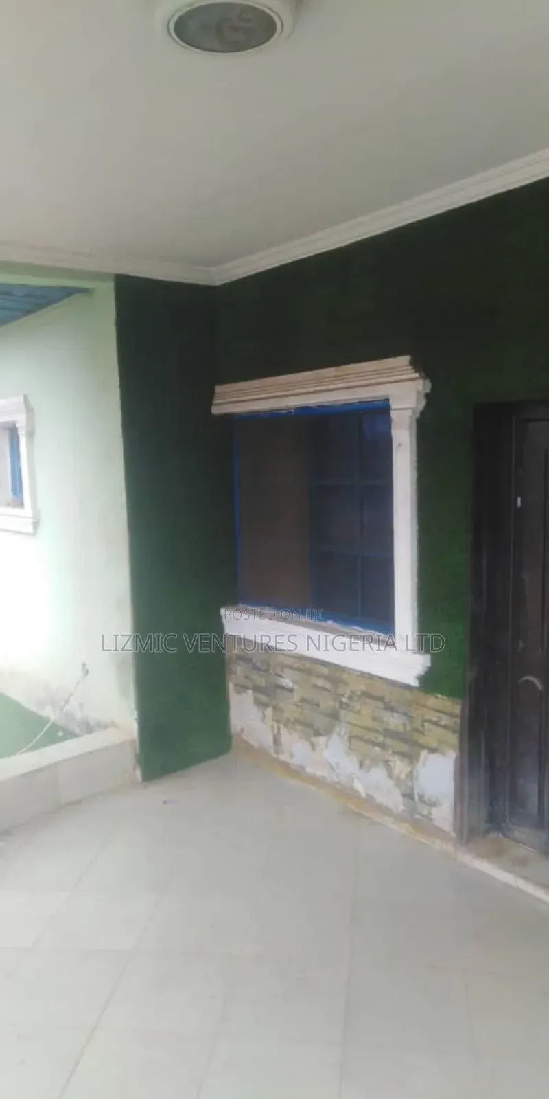 Bungalow for Residential Commercial Tolet in Ikotun / Ikotun/Igando