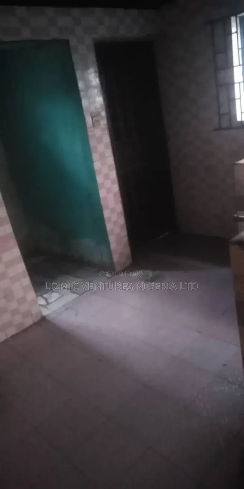 Bungalow for Residential Commercial Tolet in Ikotun / Ikotun/Igando