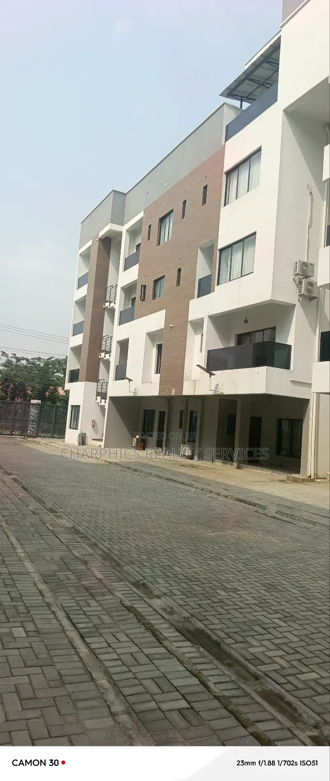 3bdrm Apartment in Ikeja GRA for rent in Ikeja GRA