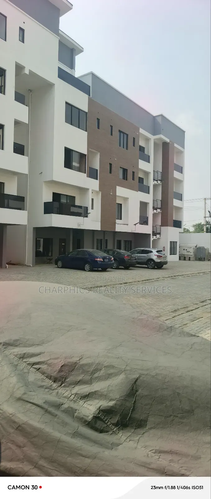 3bdrm Apartment in Ikeja GRA for rent in Ikeja GRA