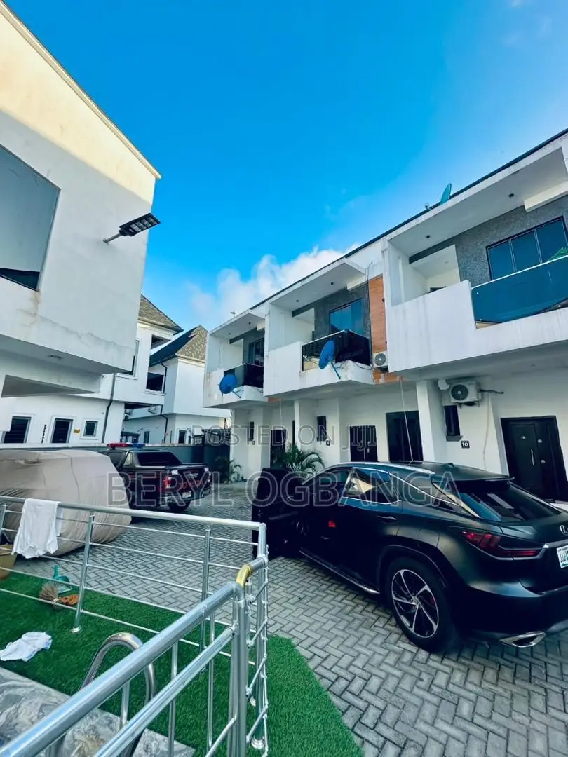 2bdrm Apartment in Lekki Phase 2 for sale in Lekki Phase 2
