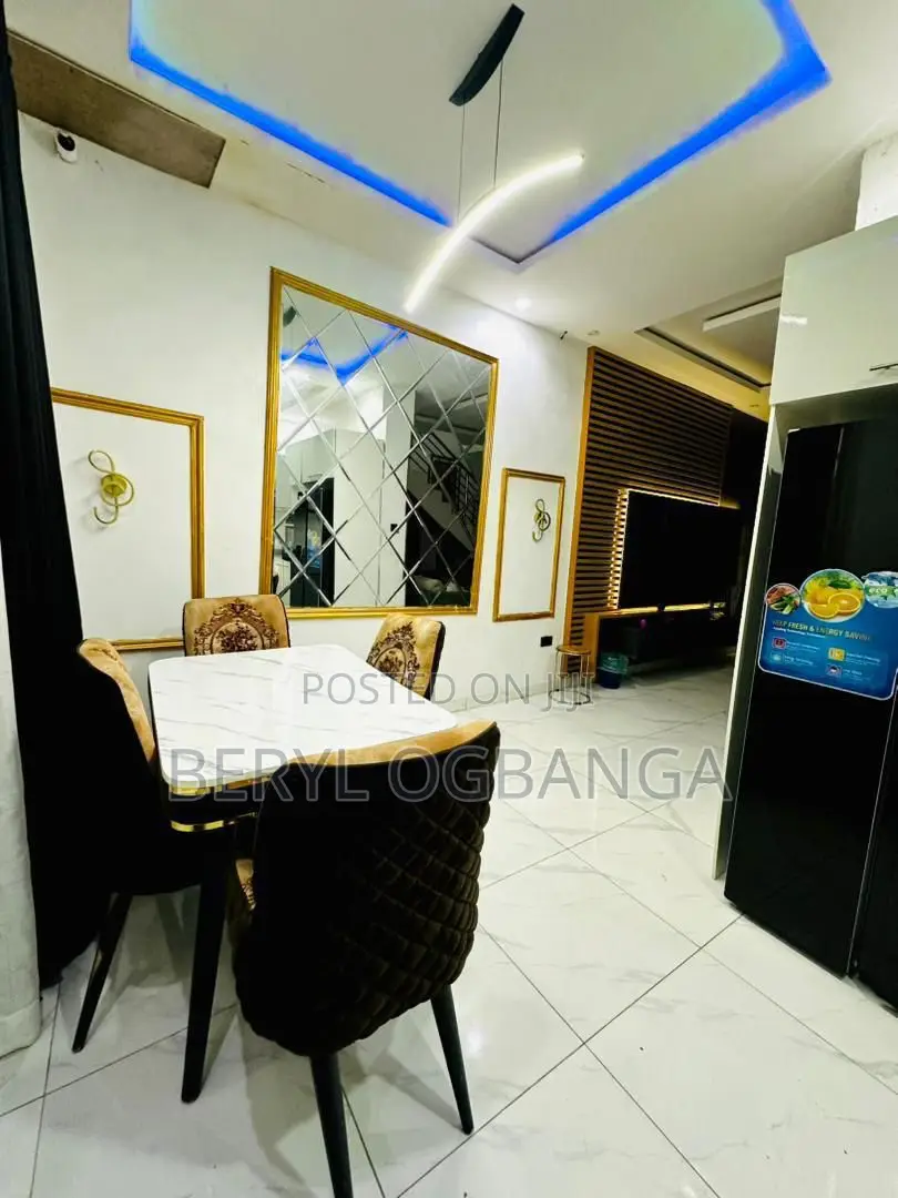 2bdrm Apartment in Lekki Phase 2 for sale in Lekki Phase 2