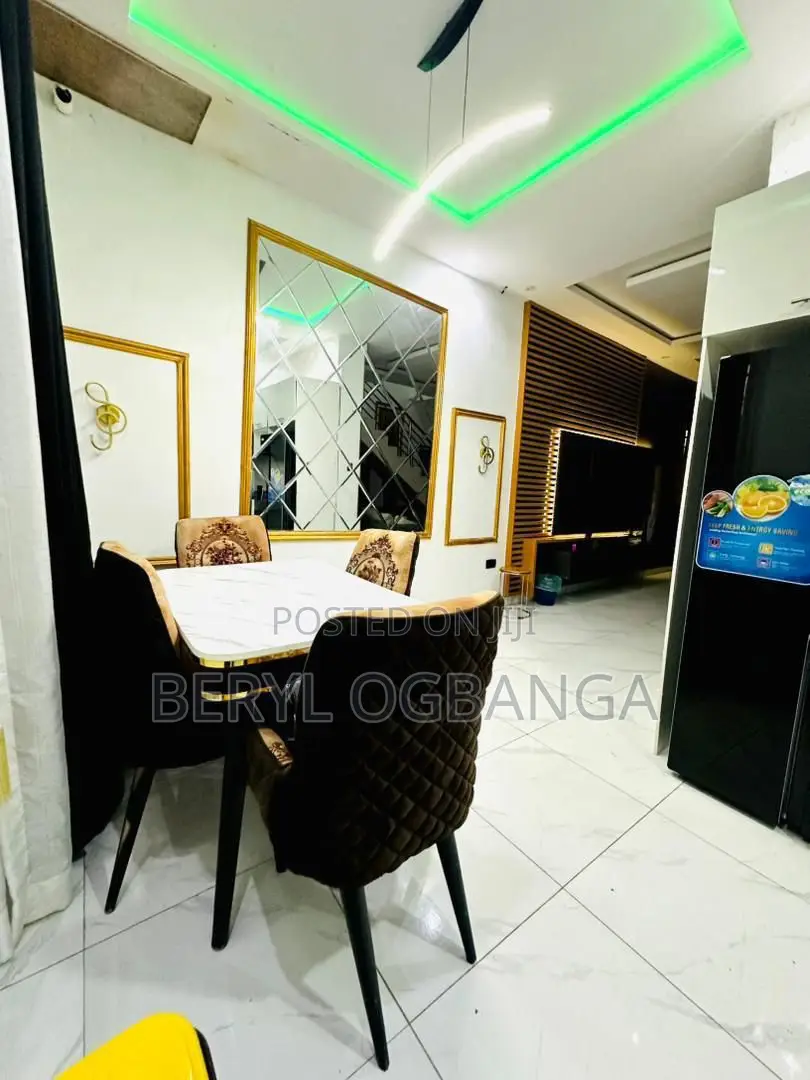 2bdrm Apartment in Lekki Phase 2 for sale in Lekki Phase 2
