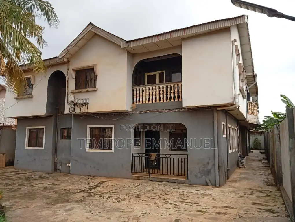 Furnished 12bdrm House in Ojodu Berger for sale in Berger