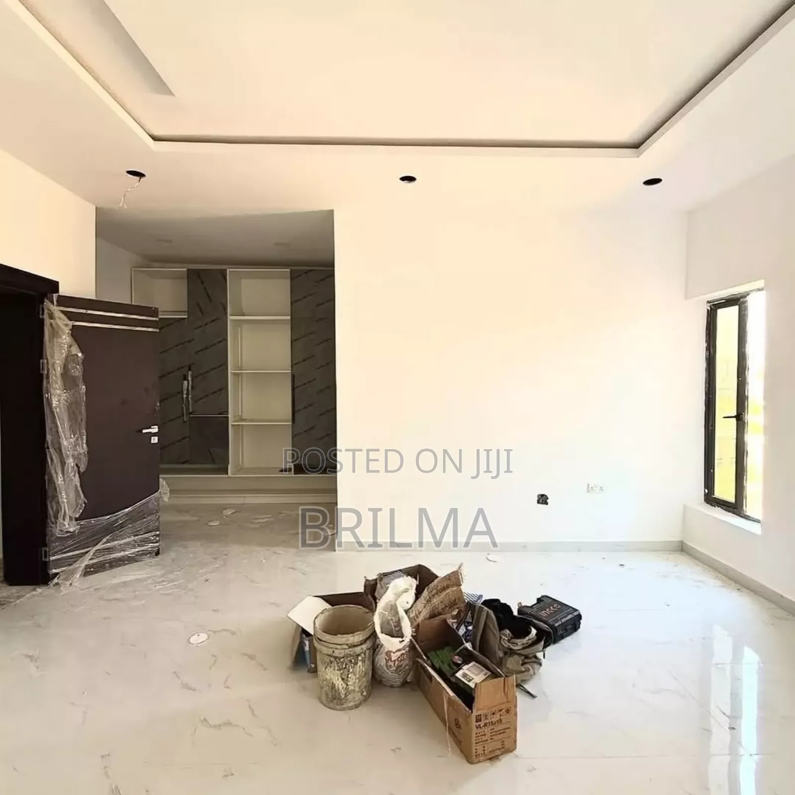 4bedrooms Town House in Jahi in Jahi