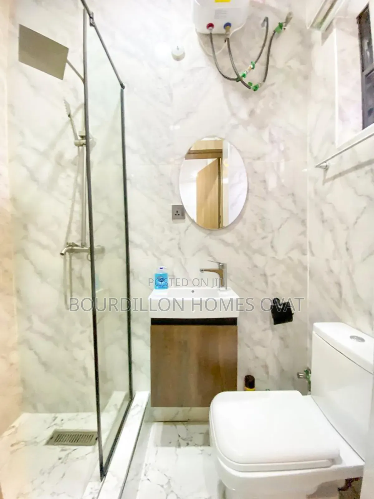 5bdrm Duplex in Ikota Villa Estate for sale in Ikota