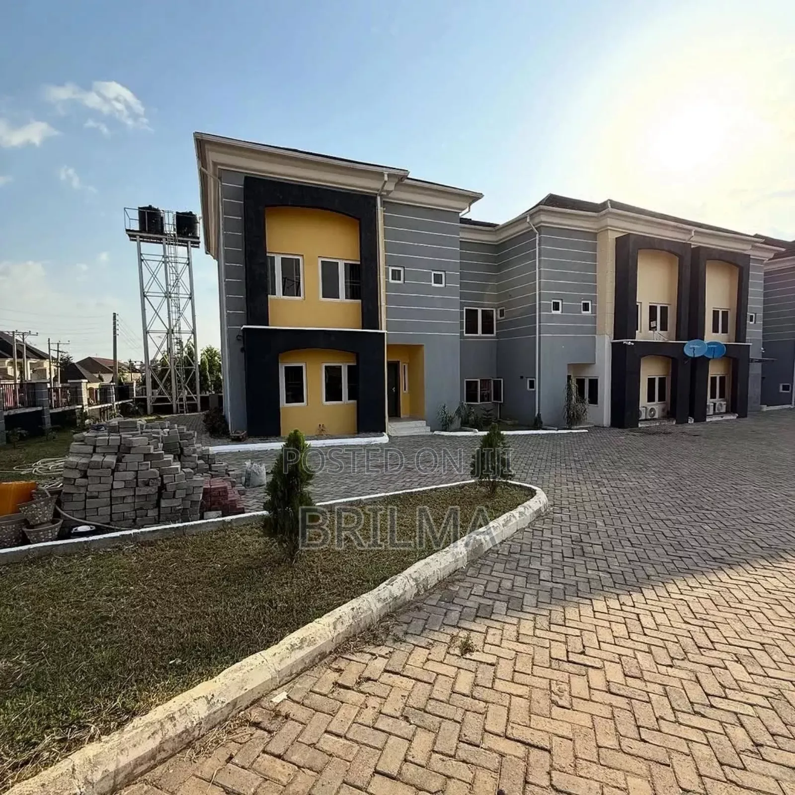 4bdrm Townhouse/Terrace in Durumi for sale in Durumi