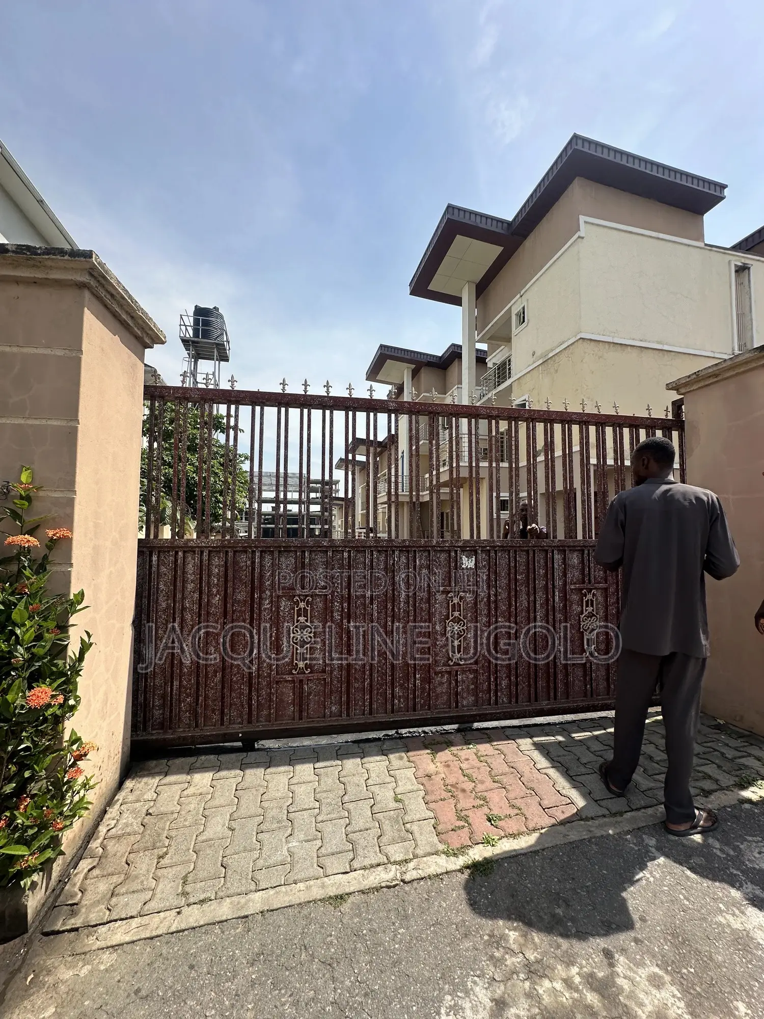 Furnished 4bdrm Duplex in Guzape Main for sale in Guzape District