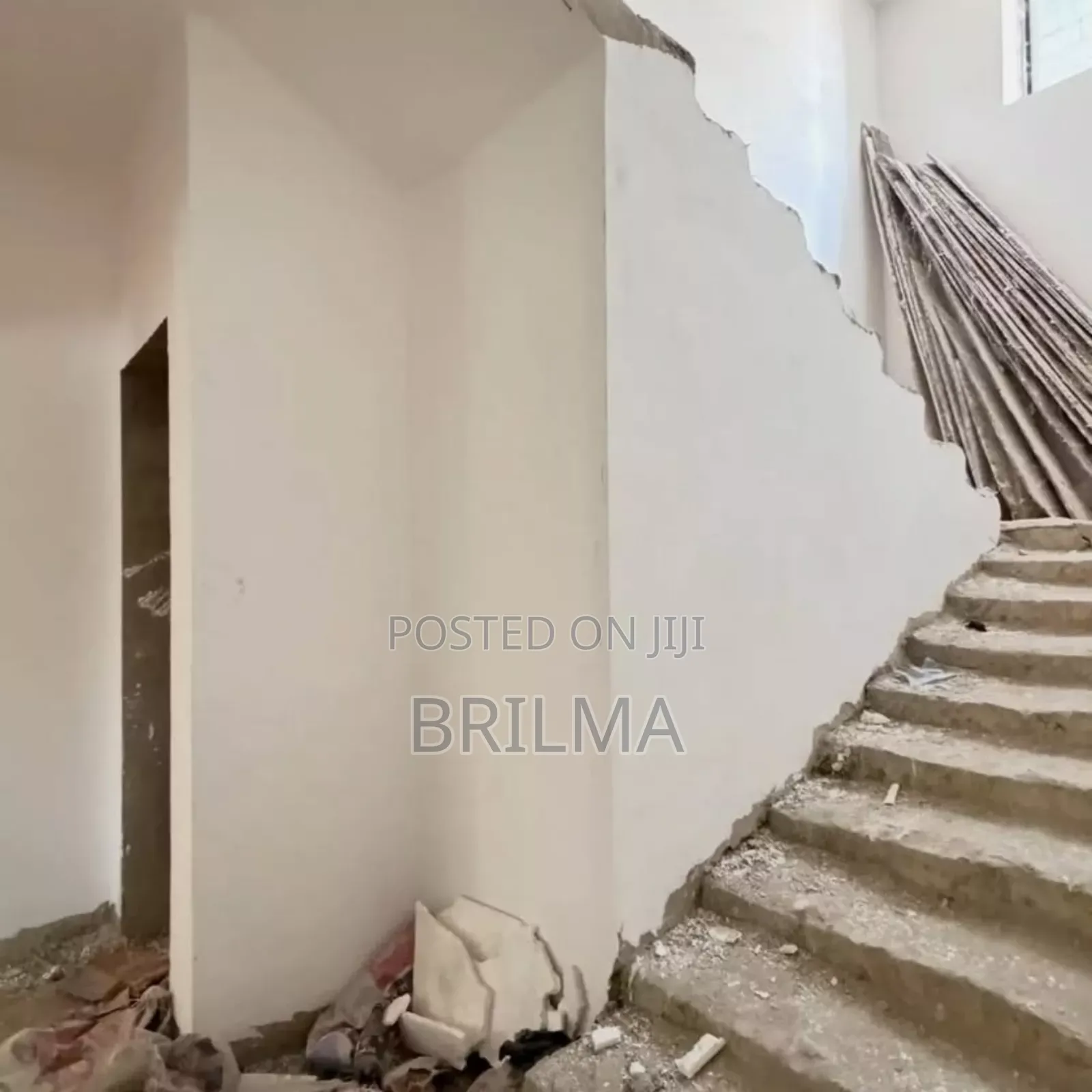 5bedrooms Fully Detached Duplex Located in Lifecamp in Life Camp