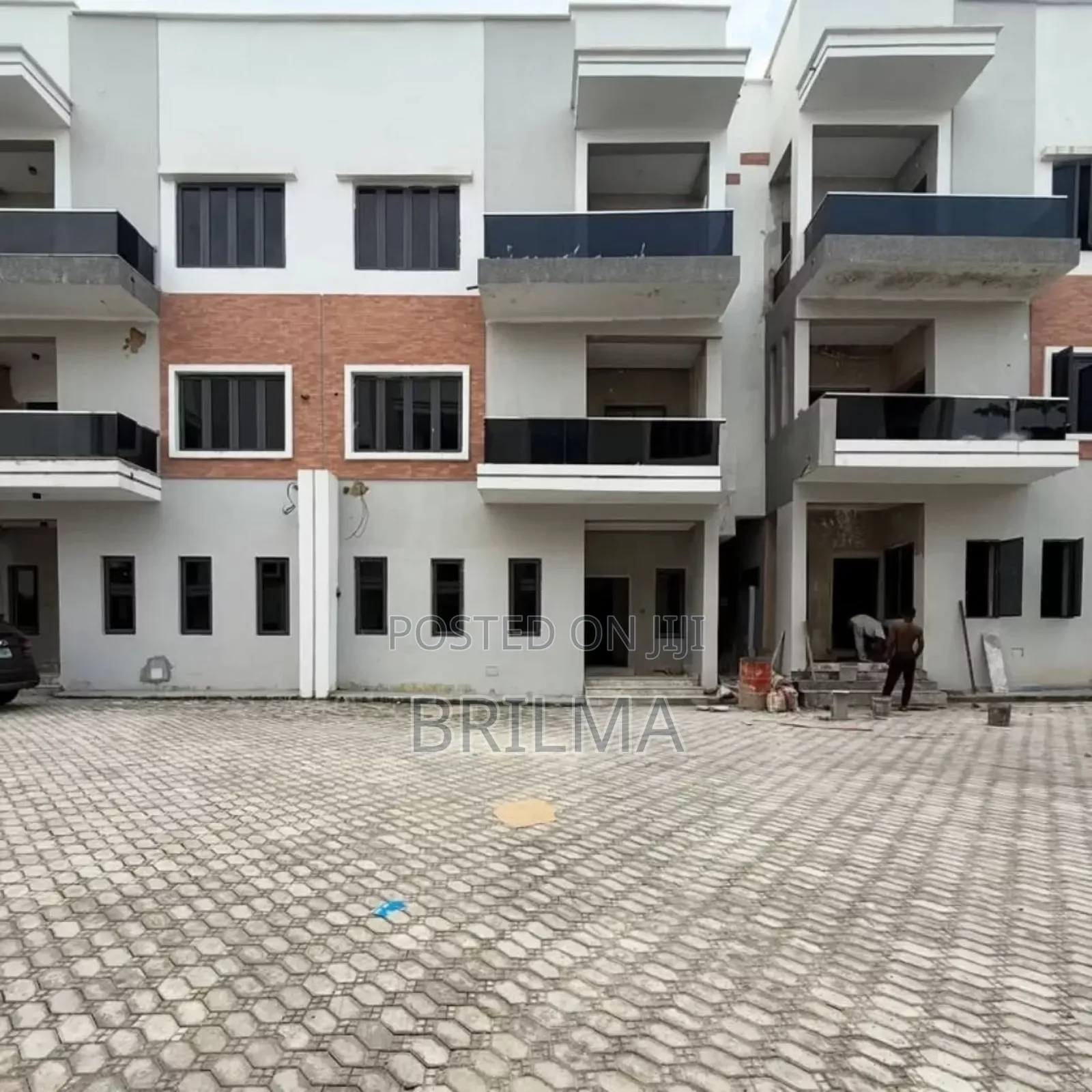5bdrm Townhouse/Terrace in Garki for sale in Garki