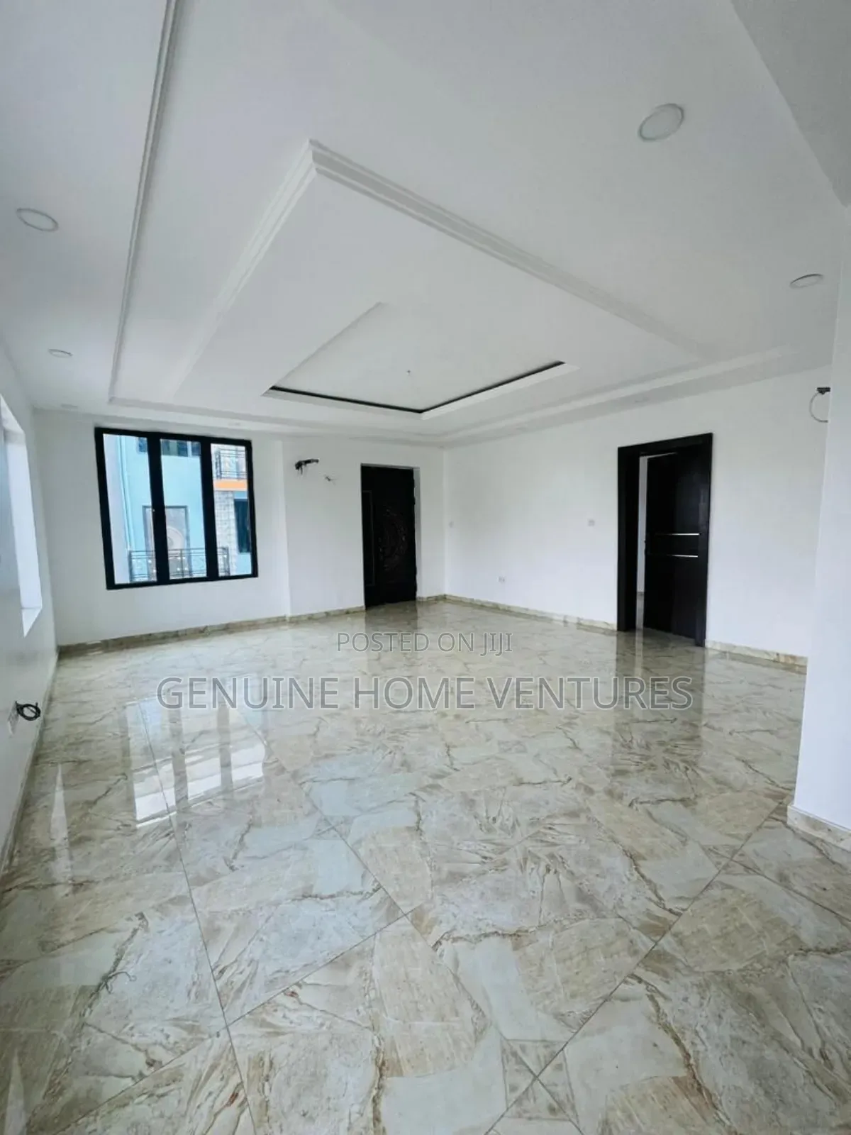 4bdrm Duplex in Yaba for sale in Yaba