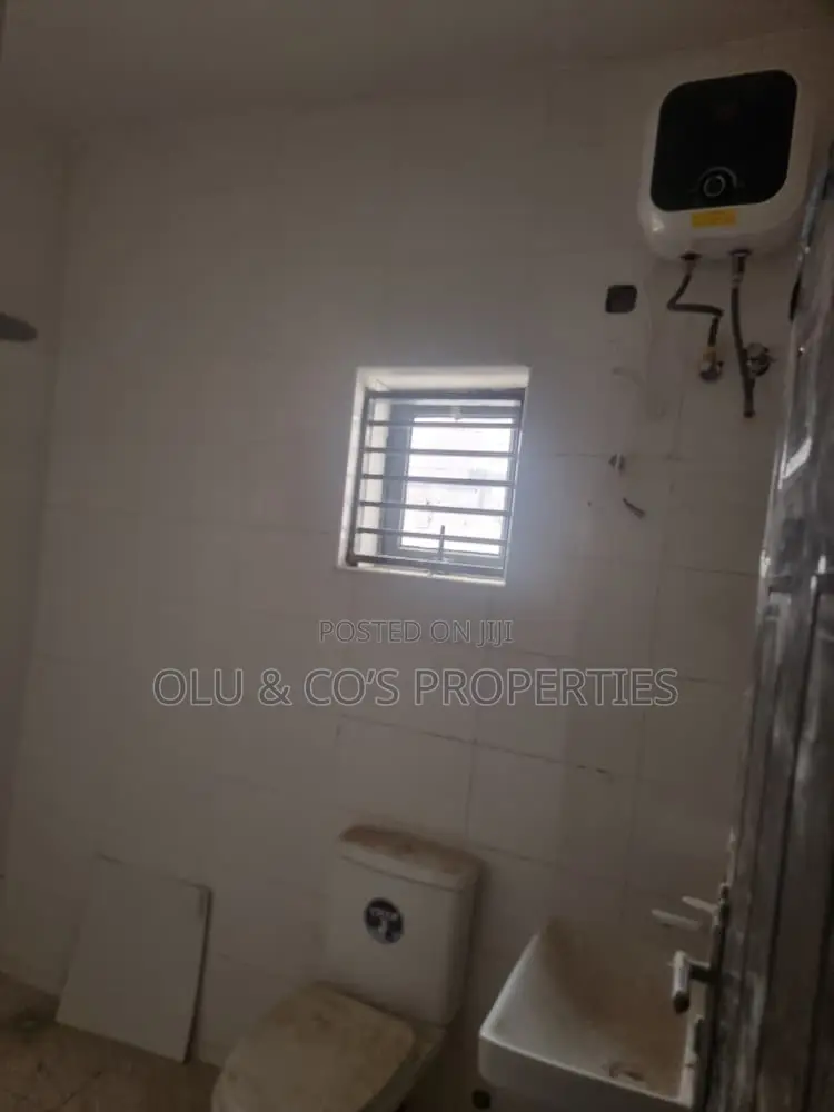 2bdrm Block of Flats in Salibest Estate, Lugbe District for rent in Lugbe District