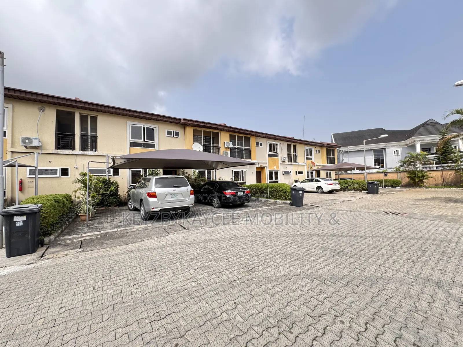5bdrm Townhouse / Terrace in Off Platinum Road, Ikate for rent in Ikate