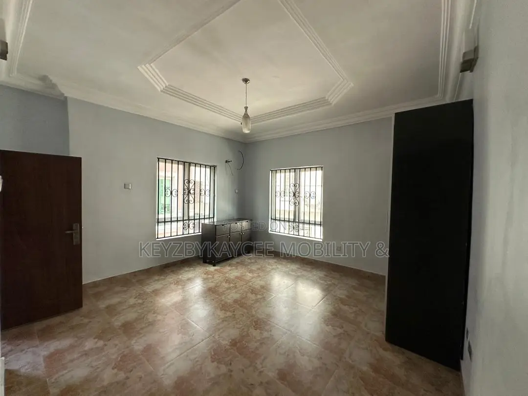 5bdrm House in Chevy View, Chevron for sale in Chevron