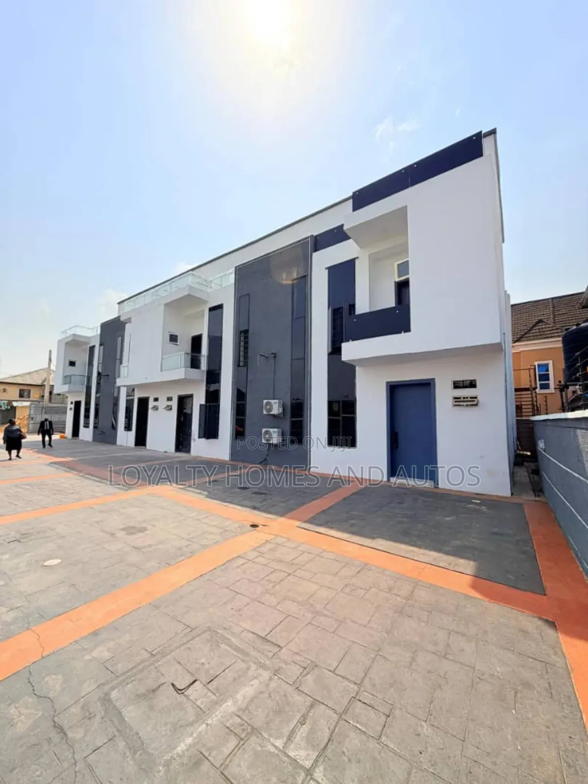 3bdrm Duplex in Ajao,(Airport Road), Mushin for sale in Mushin