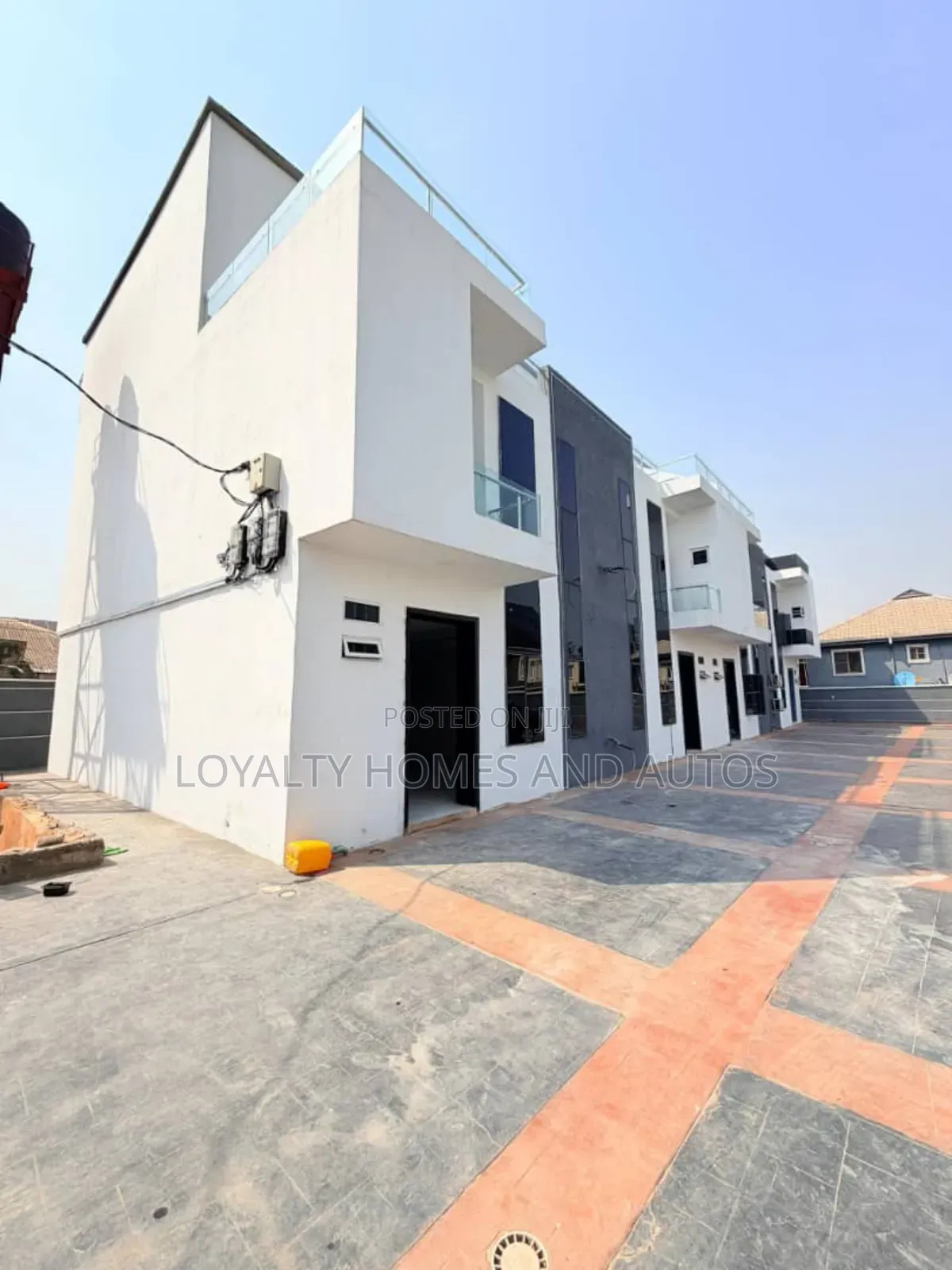 3bdrm Duplex in Ajao,(Airport Road), Mushin for sale in Mushin