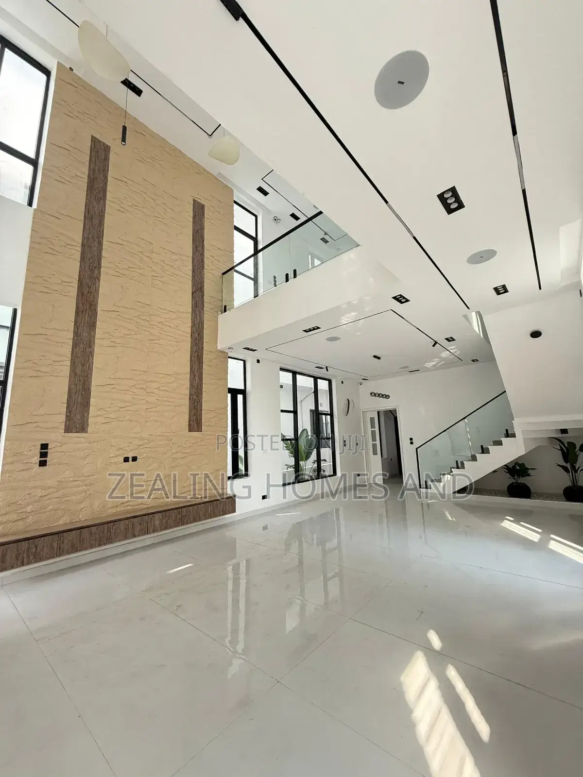 Furnished 5bdrm Duplex in Osapa London Estate for sale in Osapa london