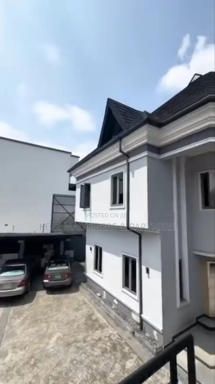 5bdrm Duplex in Stadium Road , Port for sale in Port-Harcourt