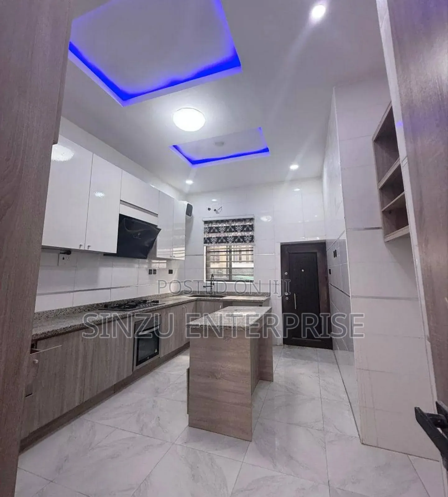 Studio Apartment in Orchid, Chevron for rent in Chevron