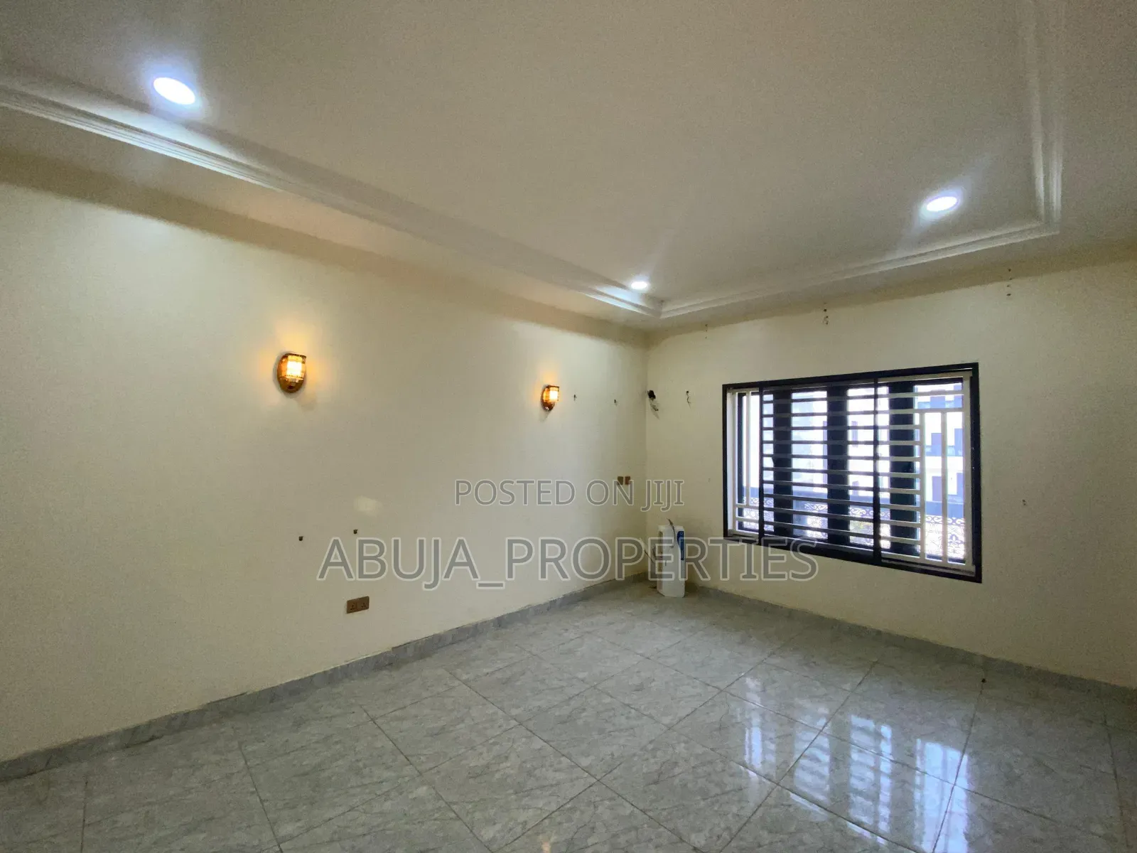 4bdrm Duplex in In A Secured Estate, Life Camp for rent in Life Camp