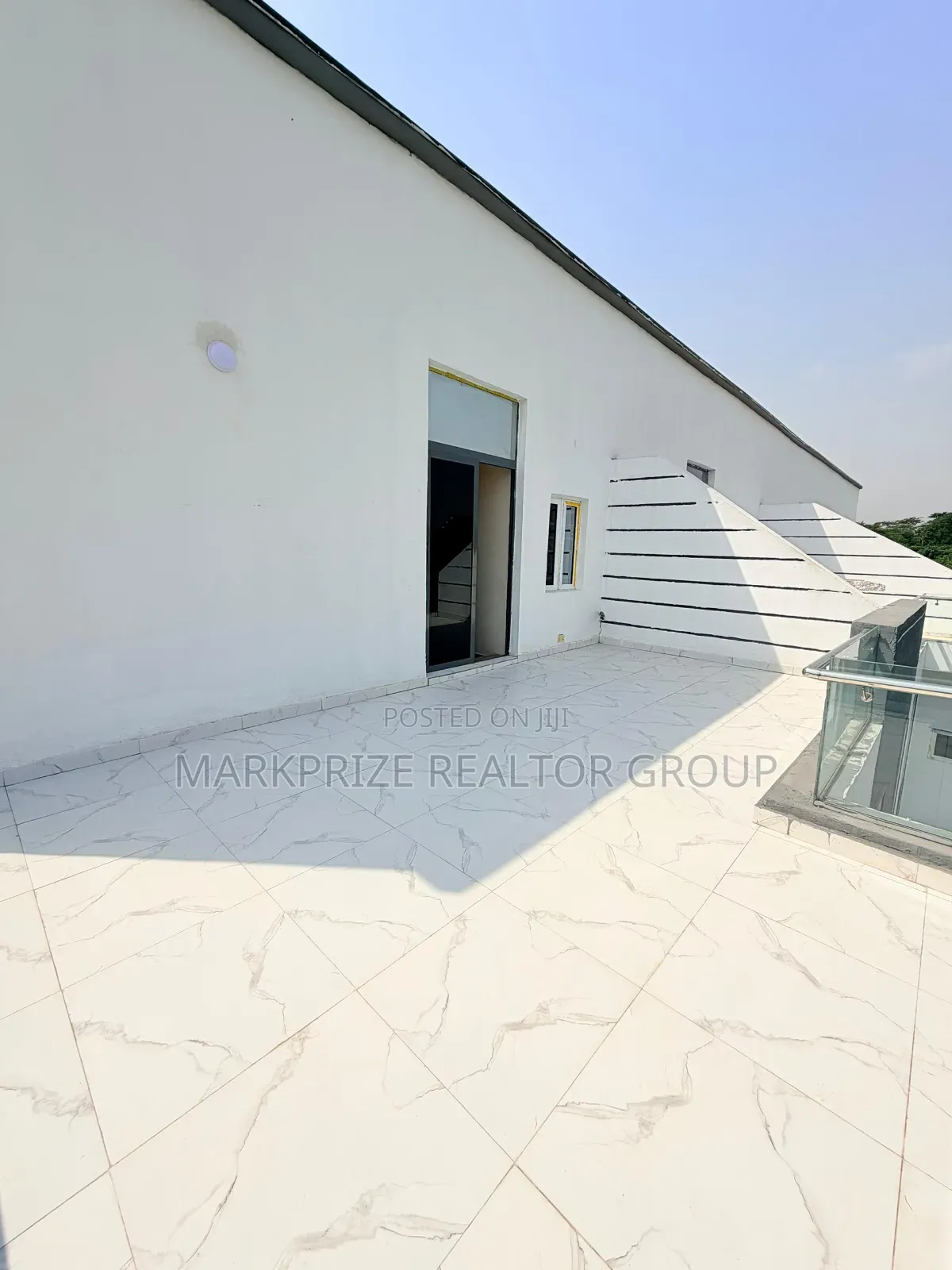 3bdrm Duplex in Ajao Estate Airport for sale in Ajao Estate