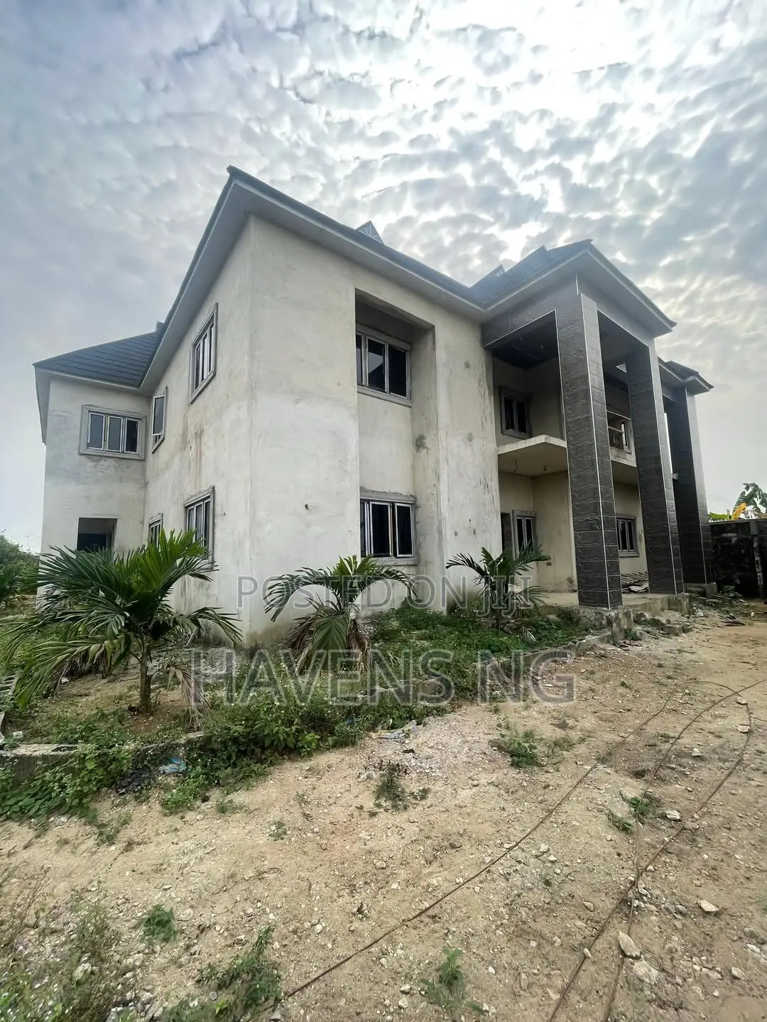6bdrm Duplex in Obio-Akpor for sale in Obio-Akpor