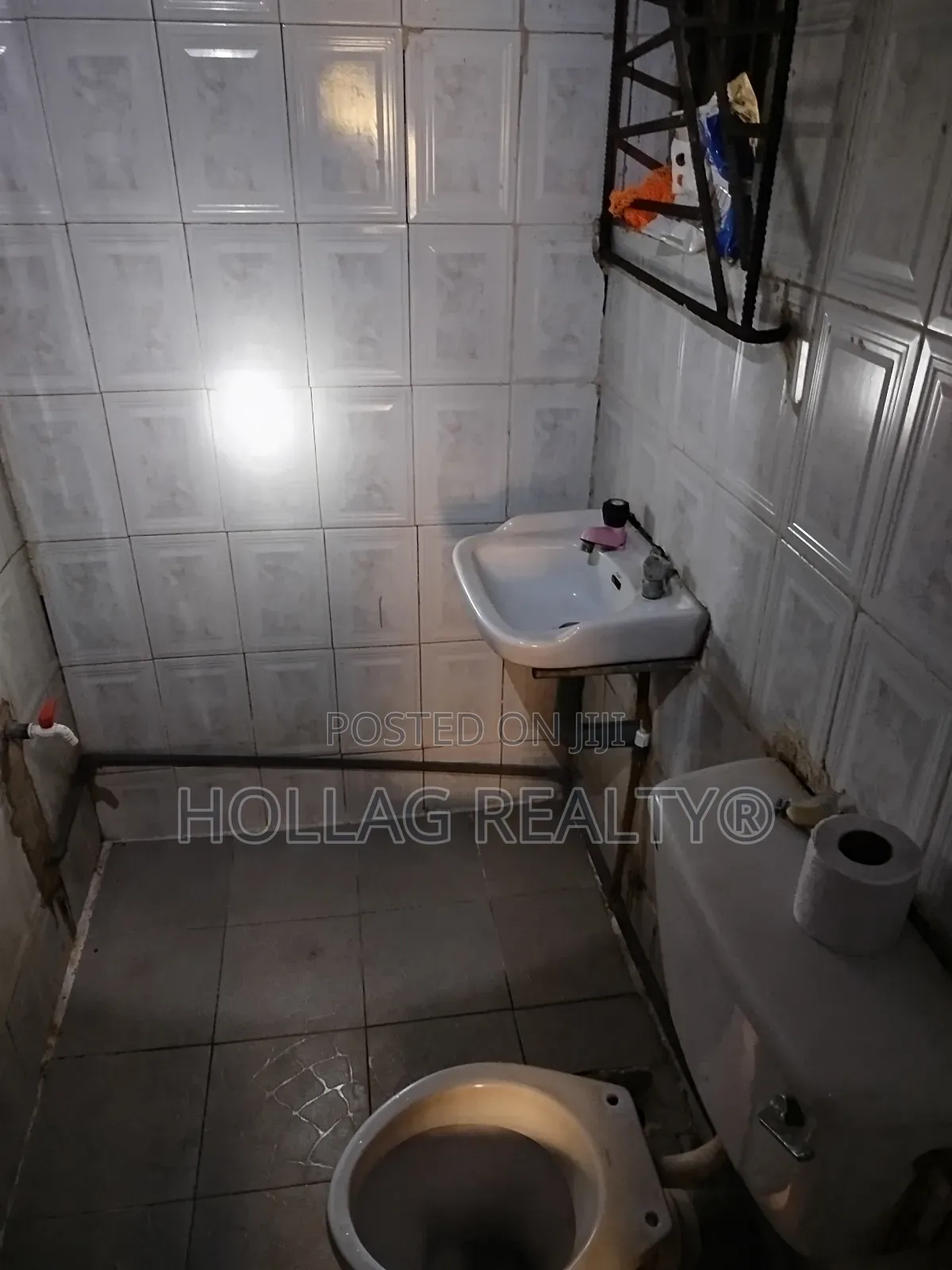 4bdrm Block of Flats in Alaba for sale in Alaba