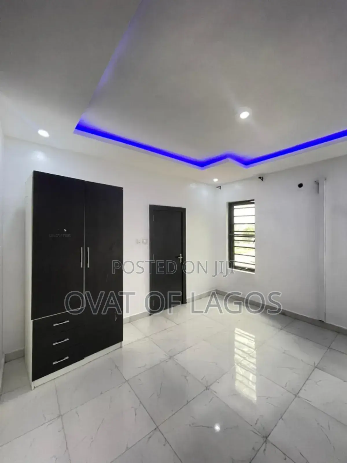 1bdrm Apartment in Off Freedom Way for sale in Lekki Phase 1