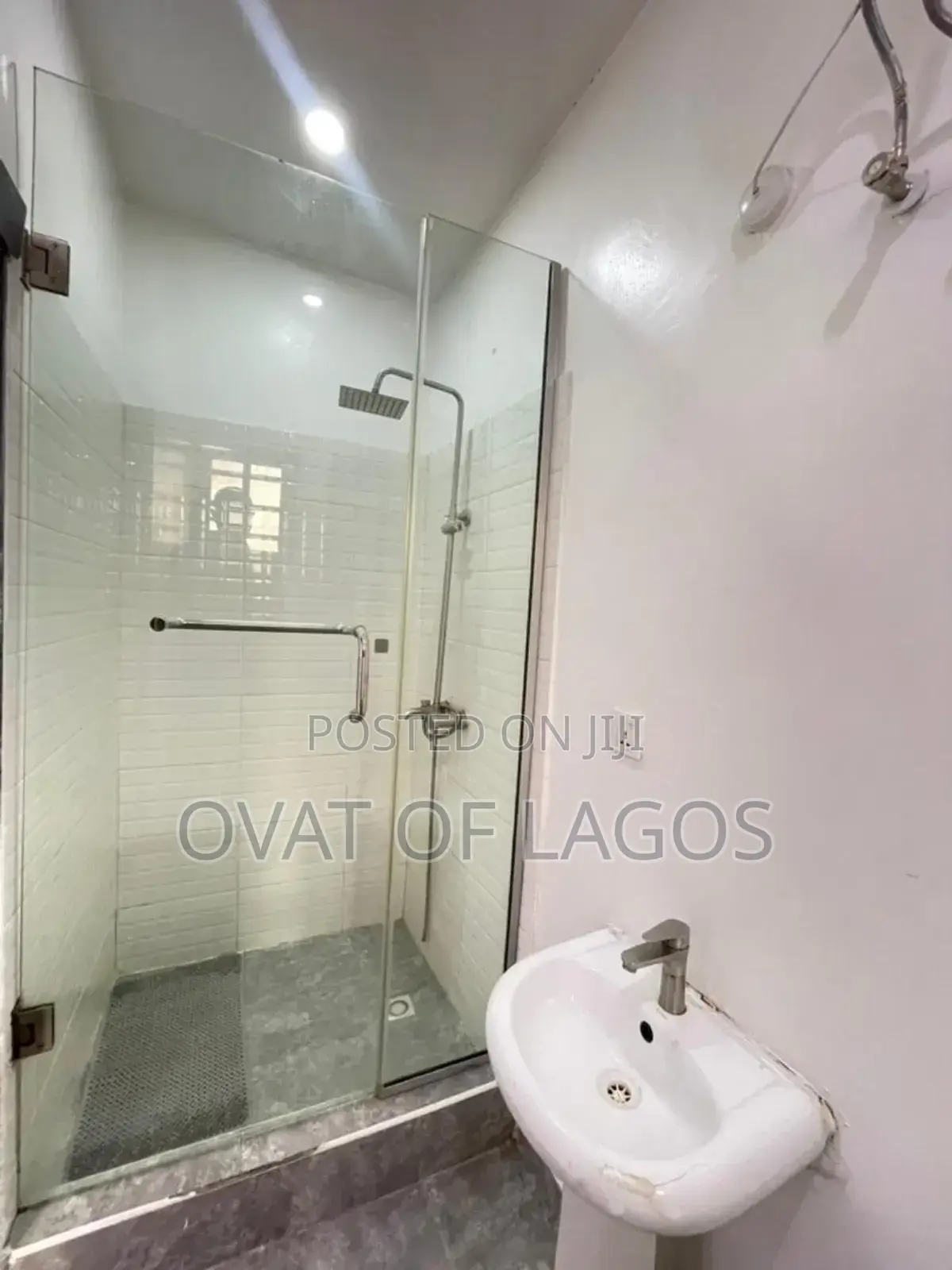 1bdrm Apartment in Off Freedom Way for sale in Lekki Phase 1
