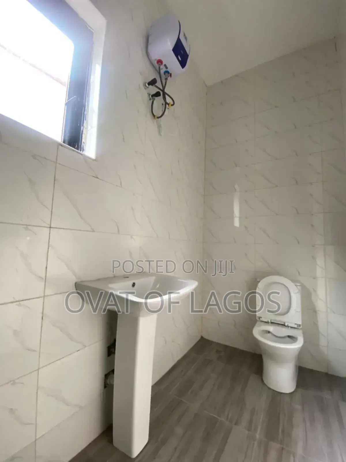 5bdrm Duplex in Ikota for sale in Ikota