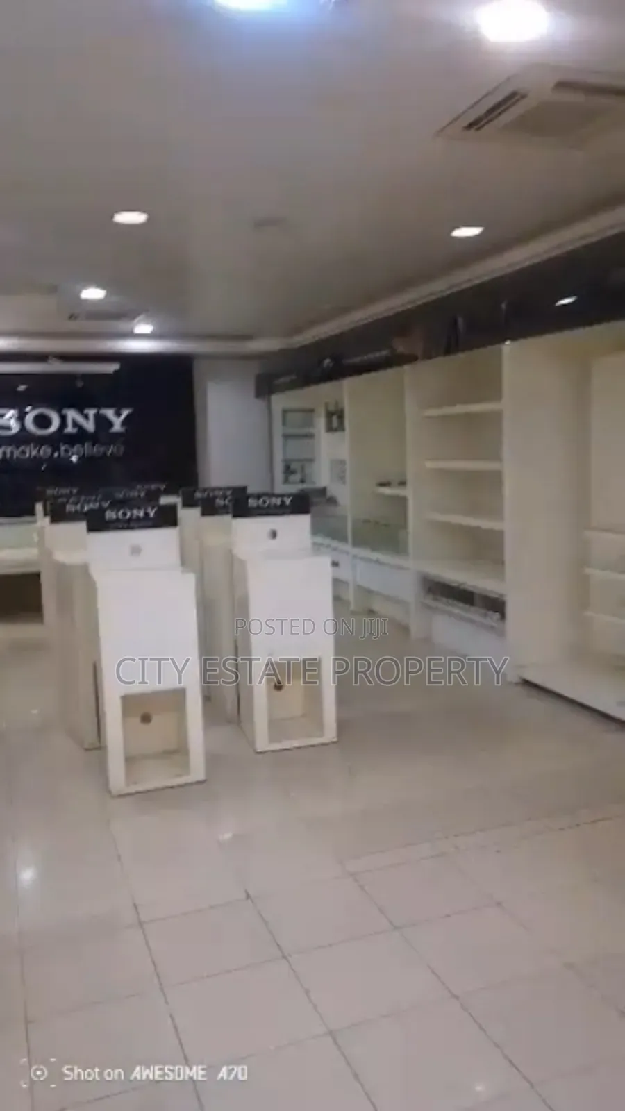 Big Shop Space to Let in Central Business District