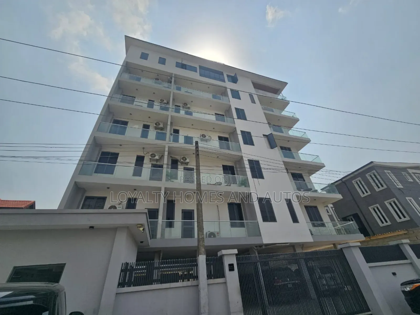 Furnished 3bdrm House in Lekki Phase 1 for sale in Lekki Phase 1