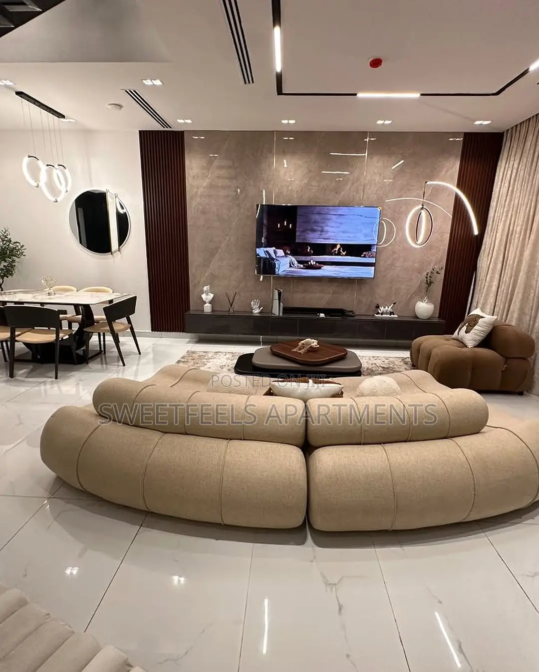 Luxury 2 Bedrooms Maisonette Apartment With Balconie, Pool and Gym in Lekki Phase 1