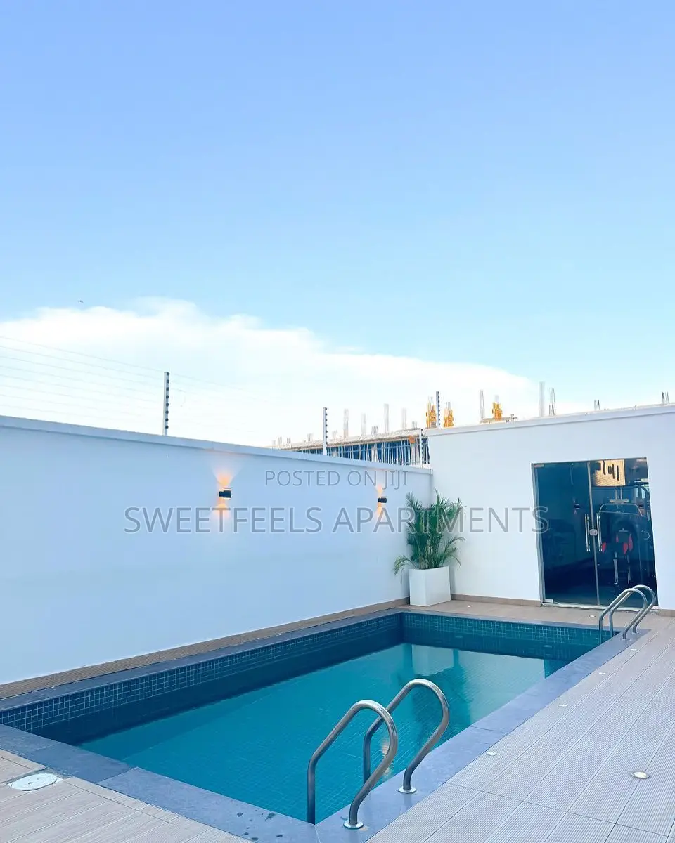 Luxury 2 Bedrooms Maisonette Apartment With Balconie, Pool and Gym in Lekki Phase 1