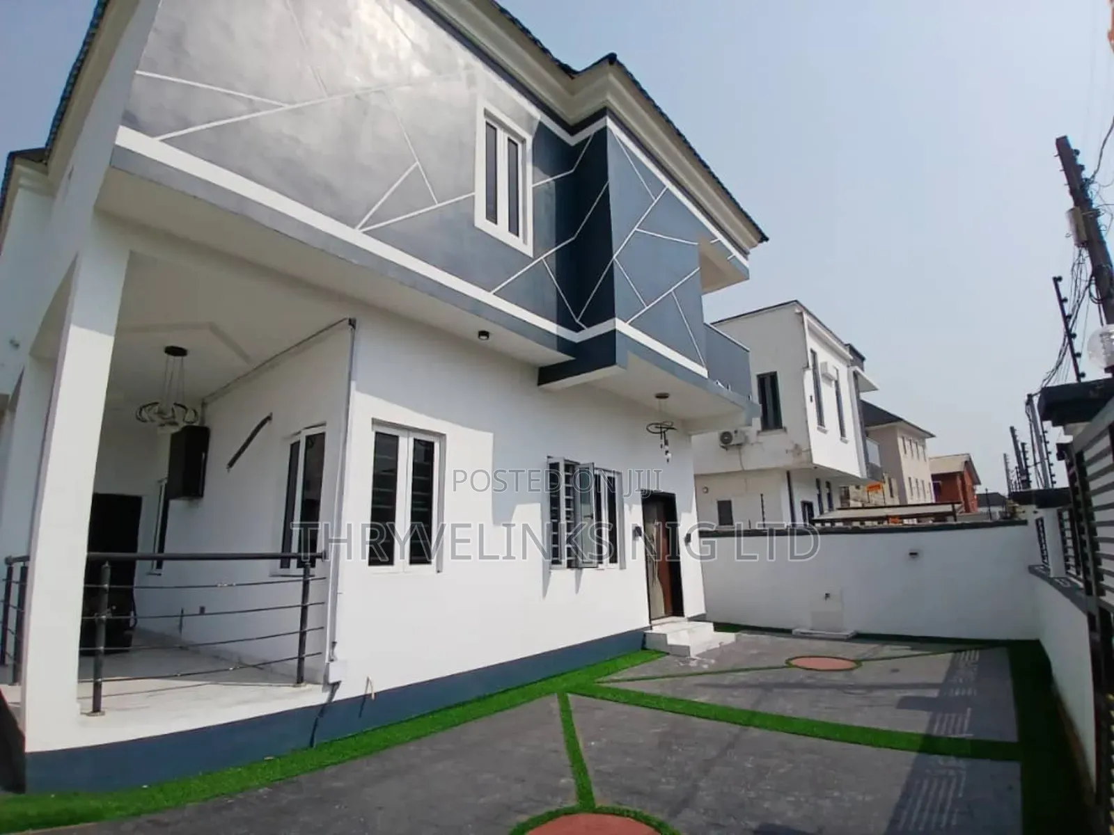 4bdrm Duplex in Thomas Estate for sale in Thomas Estate