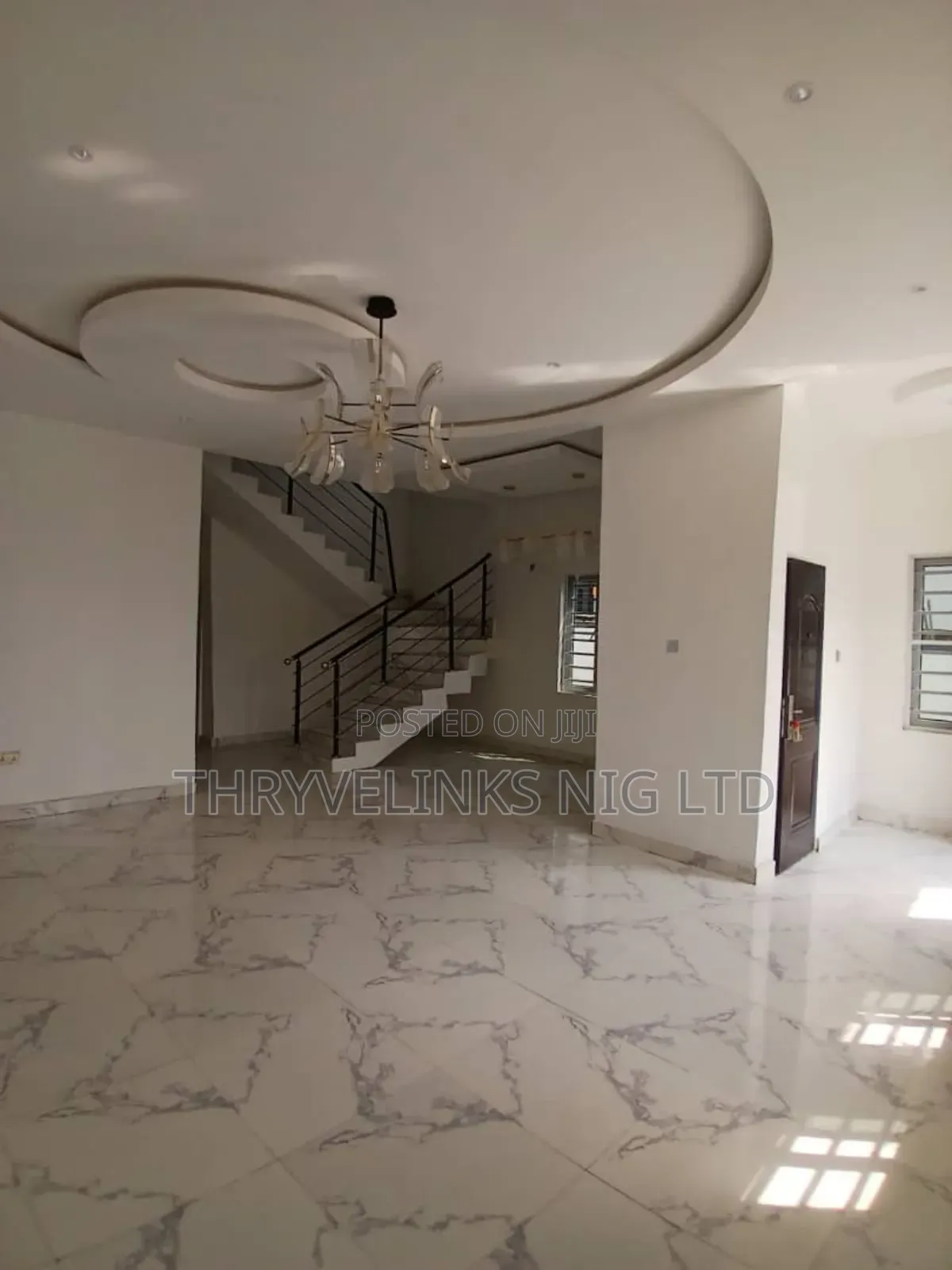 4bdrm Duplex in Thomas Estate for sale in Thomas Estate