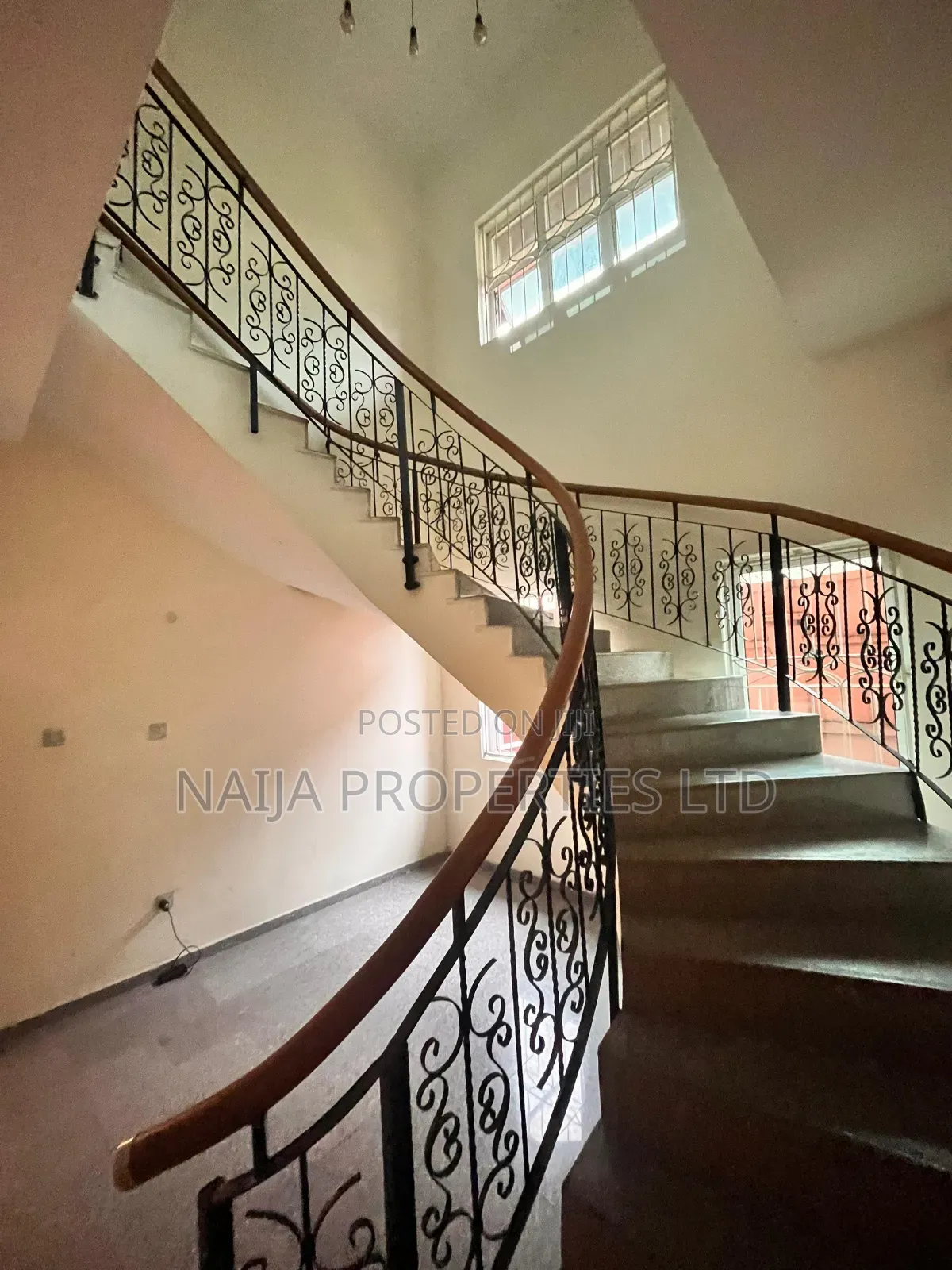 40sqm Shop Space at Lekki Phase 1 for Rent in Lekki Phase 1