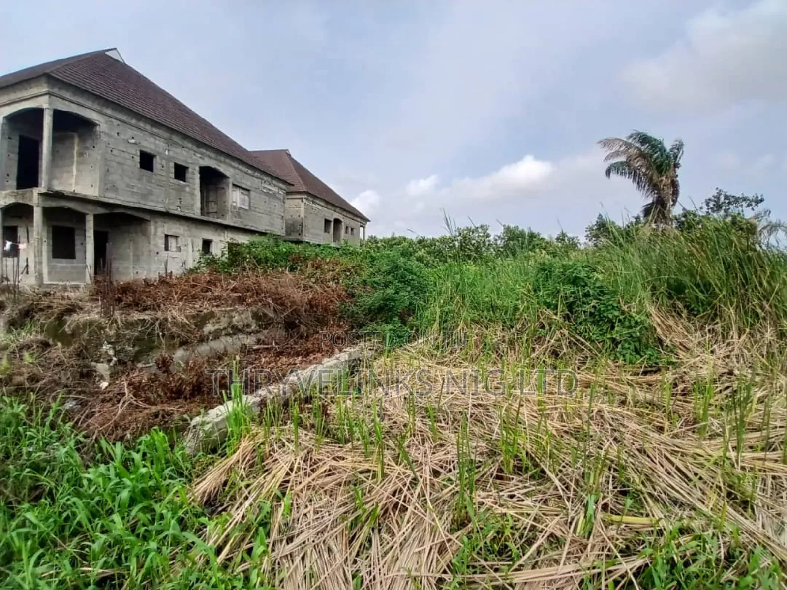 A Gated Plot of Land in Ado / Ajah