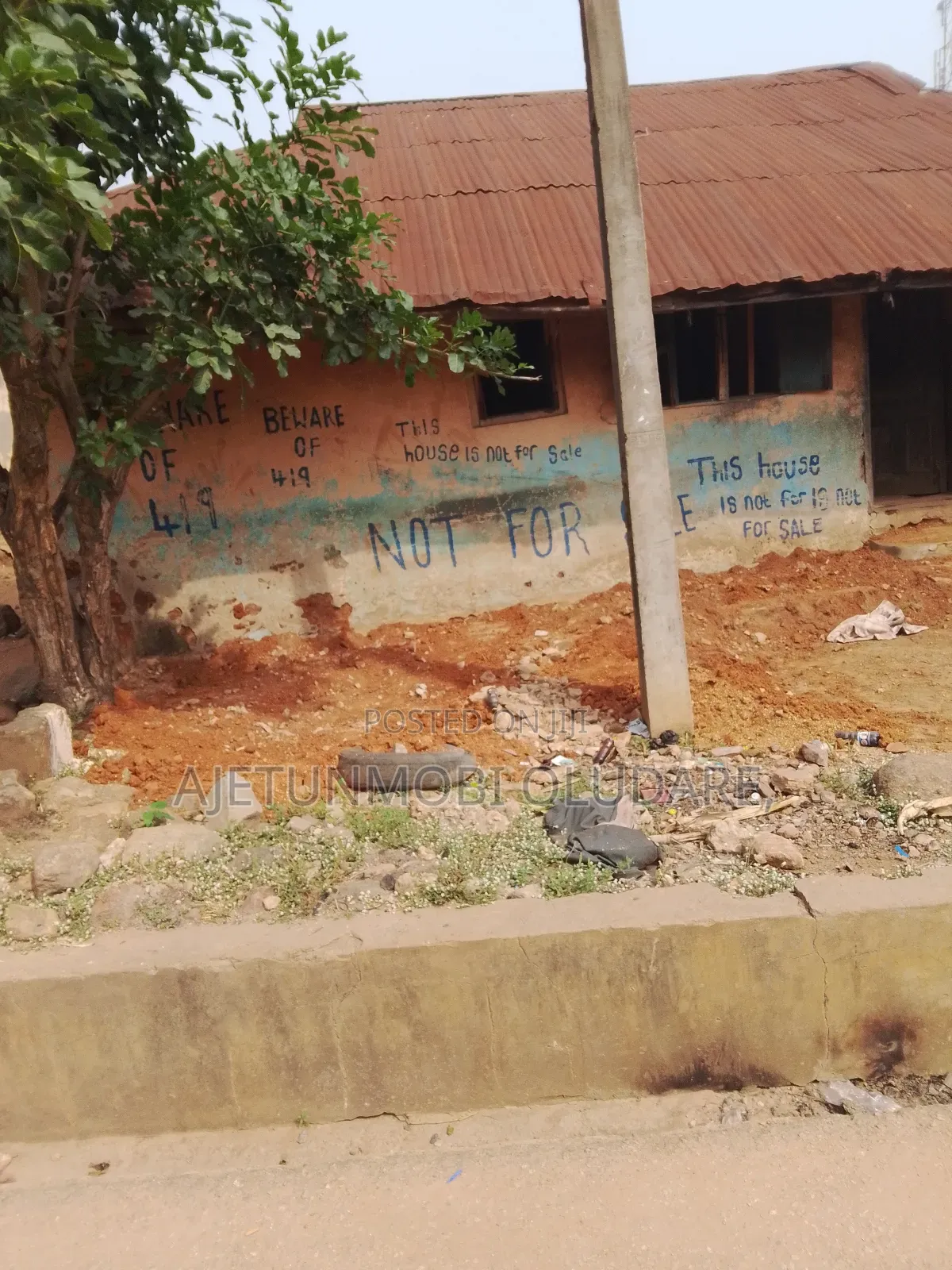 3bdrm Bungalow in Oke Iyinmi Market for sale in Ado Ekiti