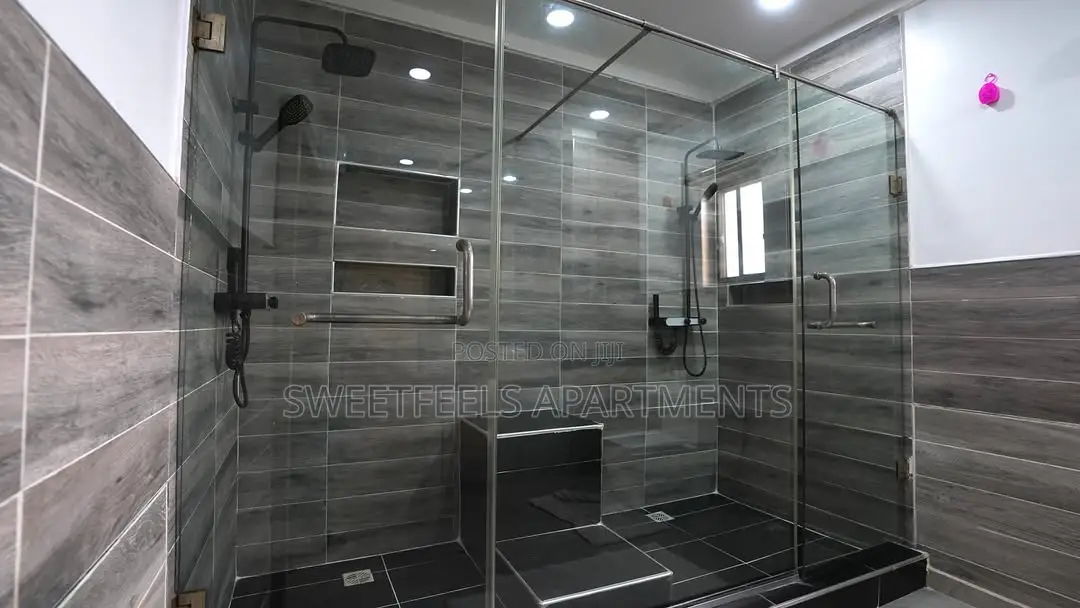 Senator Condo: 3 Bedroom Apartment With Ps5 Swimming Pool in Victoria Island Extension