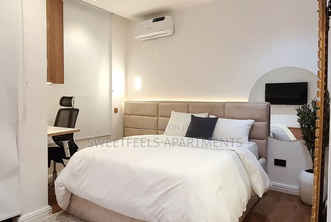 1bedroom Apartment With Swimming Pool in Victoria Island Extension