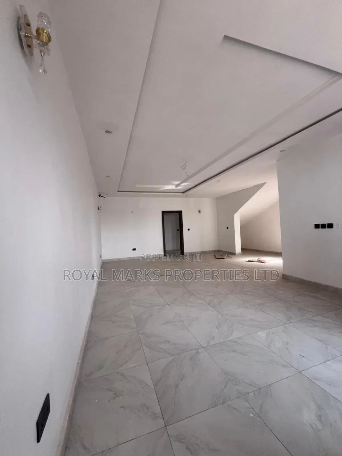 4bdrm Duplex in Zone 4 / Wuse for sale in Zone 4 / Wuse