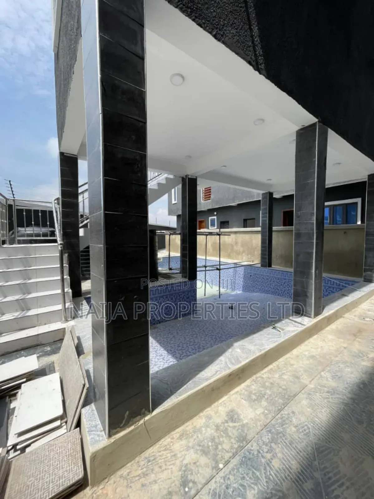 4bdrm Townhouse / Terrace in Chisco-Ikate, Lekki for rent in Lekki