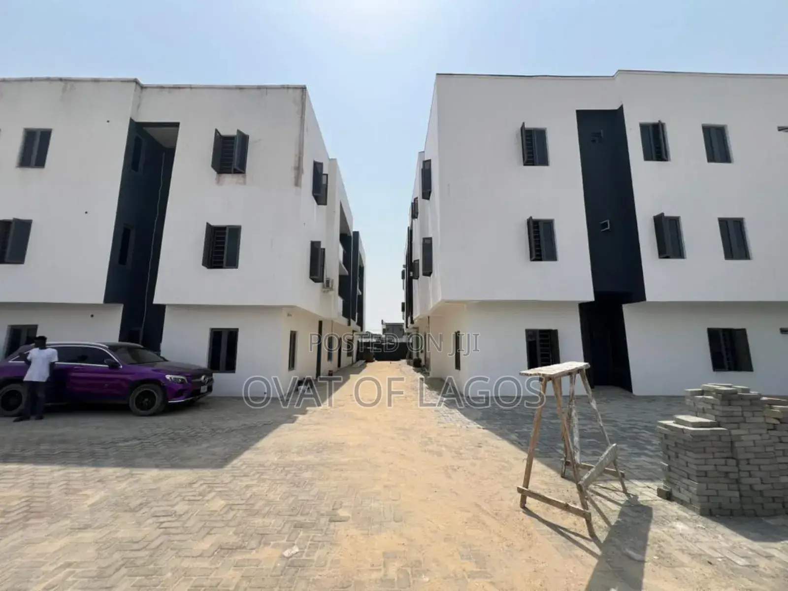 3bdrm Apartment in Ikota Villa for sale in Ikota
