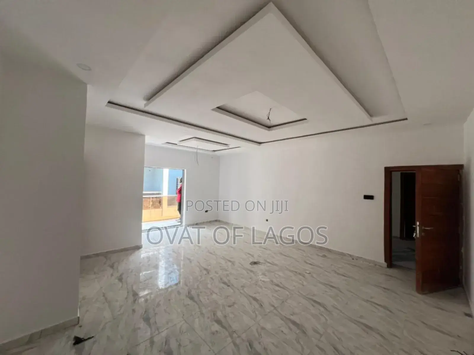 3bdrm Apartment in Ikota Villa for sale in Ikota