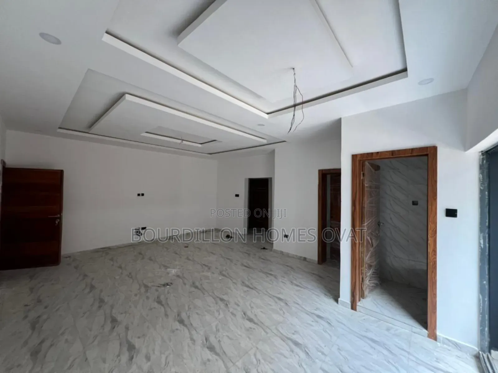 3bdrm Apartment in Ikota Villa Estate for sale in Ikota